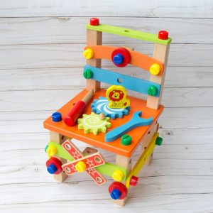 Chaise d’assemblage en bois